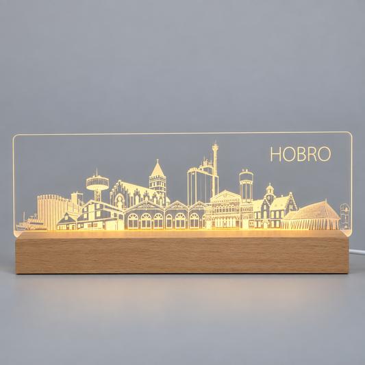 Hobro Skyline LED lys på grå baggrund - Dejligelys.dk